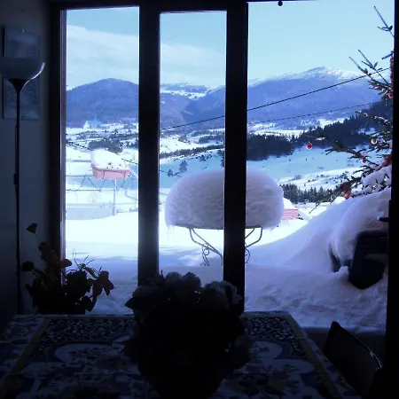 Gites Et Loisirs De Montagne *